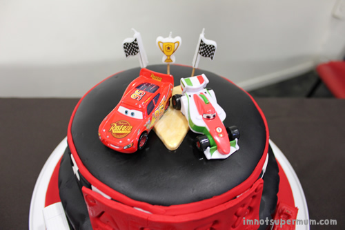 race car cake